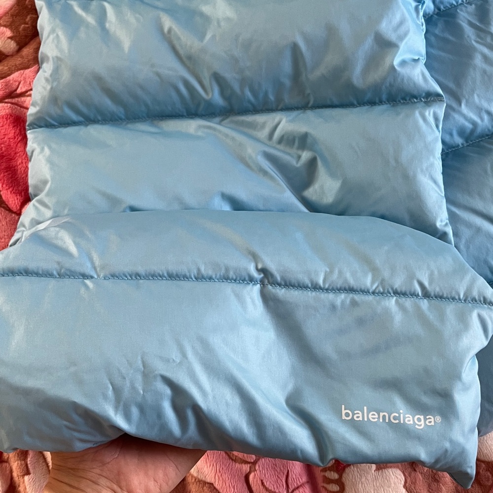 Balenciaga Scarf - Picture 5 of 5